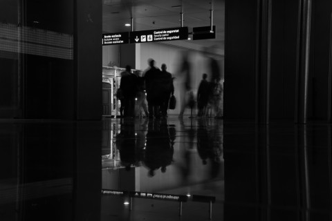 airport Spanish signs